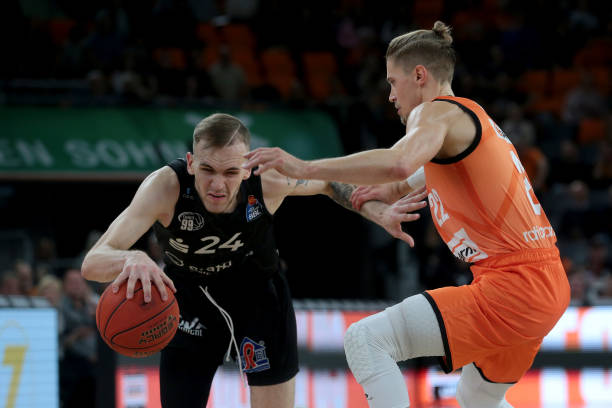 加索尔等巨 加索尔等巨