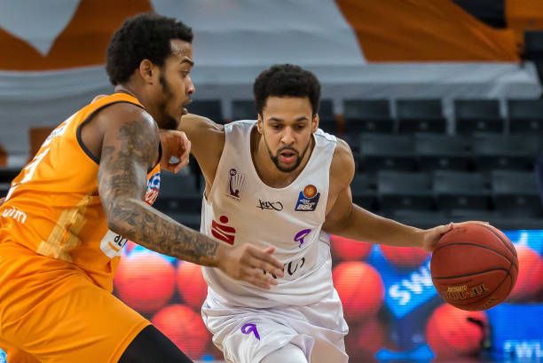 我没有在勉 我没有在勉