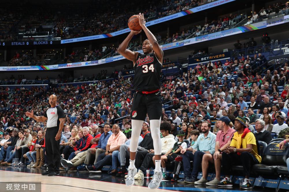 滕哈格：C罗从来都不是问题；我现在不会回顾曼联生涯